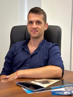 Гранкин Иван Александрович (Менеджер коммерческого отдела);
